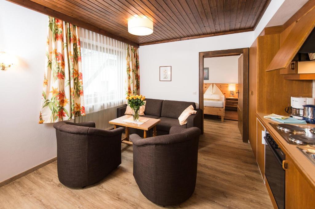 צל-אם-זי Gaestehaus Haffner חדר תמונה